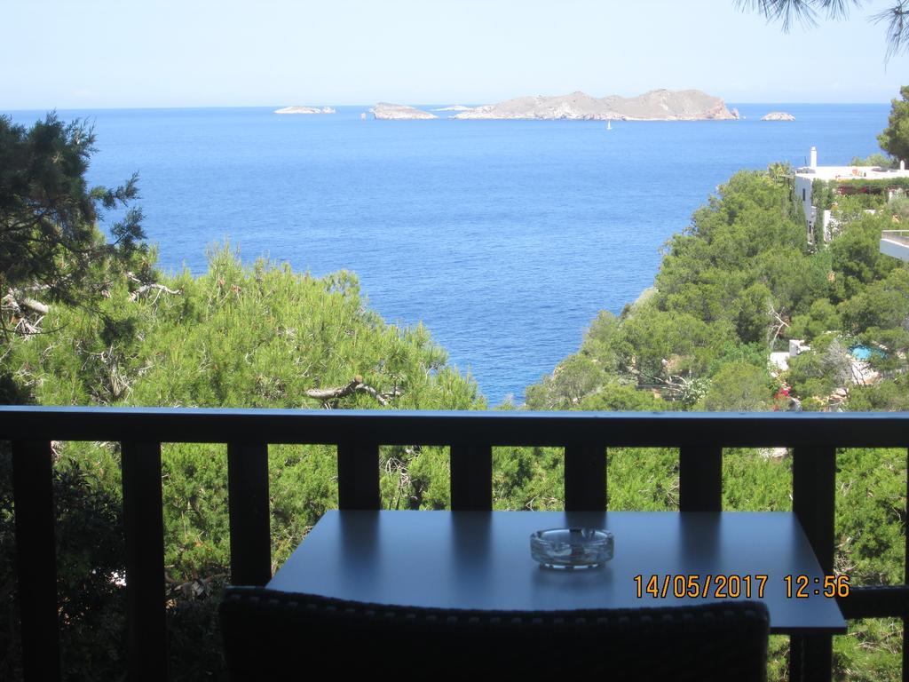 Hostal Cala Moli Cala Tarida  Exterior photo