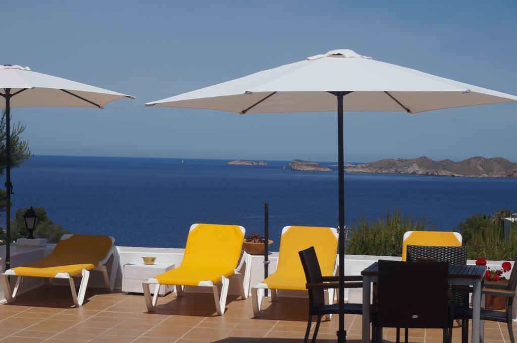 Hostal Cala Moli Cala Tarida  Exterior photo