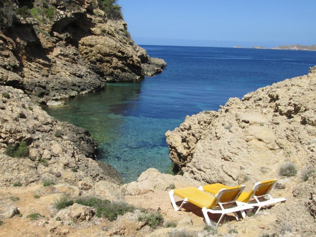 Hostal Cala Moli Cala Tarida  Exterior photo